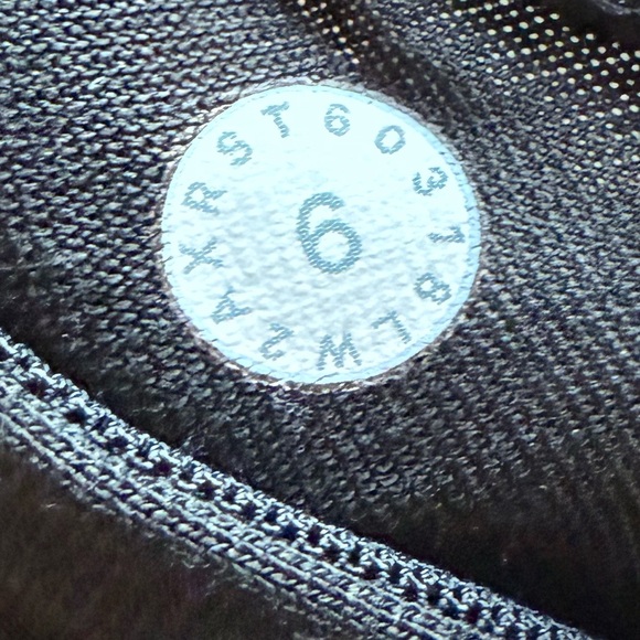 Lululemon Energy Bra in Crinkle Heather Brindle High Shine Foil Size 6 - Picture 12 of 13